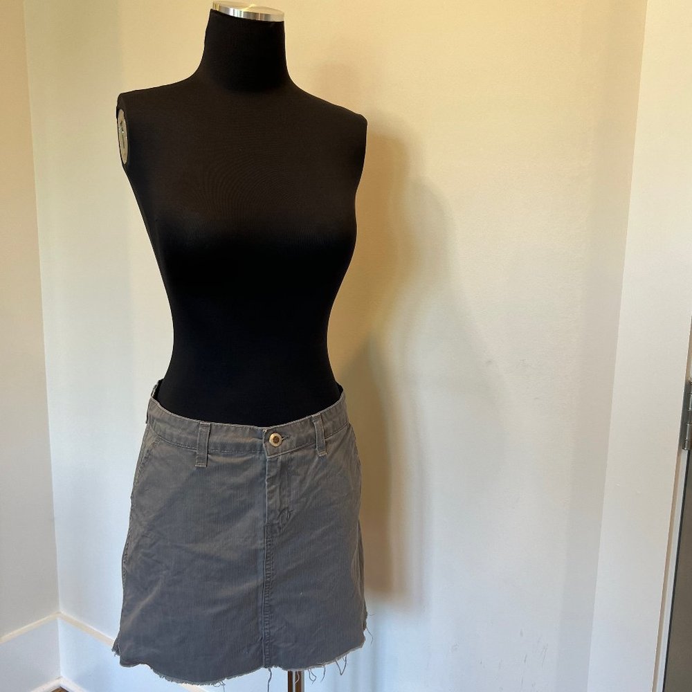 VINTAGE American Flavour cutoff denim skirt in gray sz 5/6